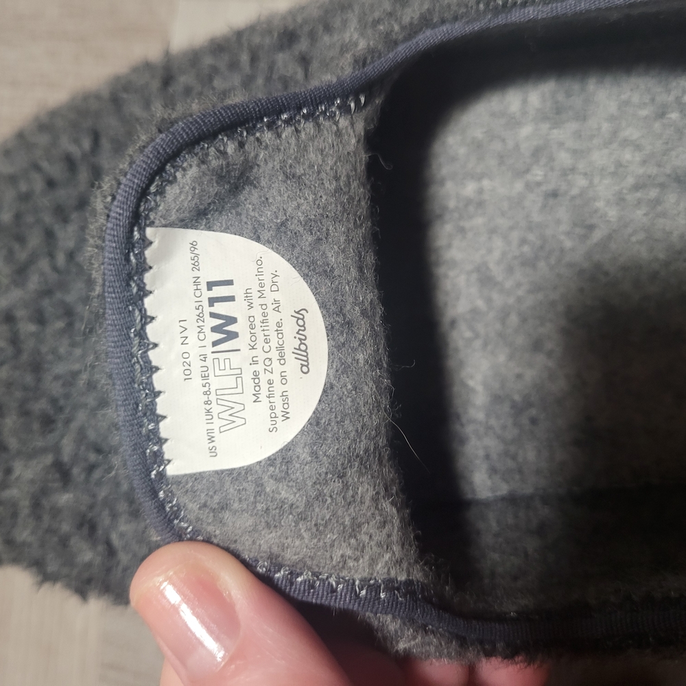 .Allbirds Gray Wool Fluffy Loungers. W11 - Picture 8 of 8